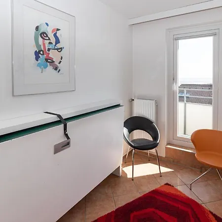 Haus Pacific, App 81 아파트 더넨